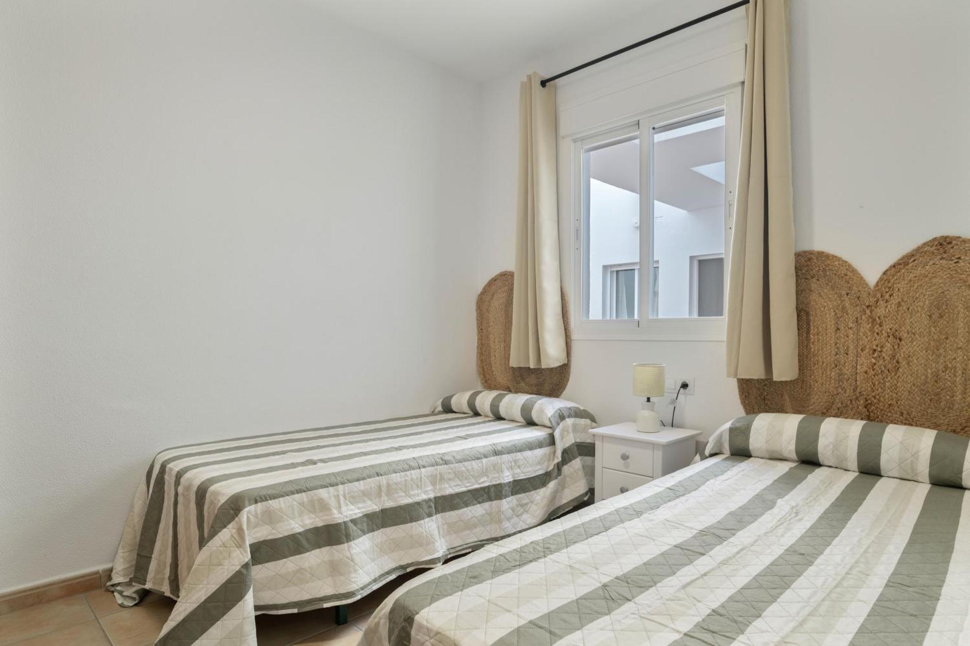 Apartamento Perez Zara 5 Конил-де-ла-Фронтера Екстериор снимка