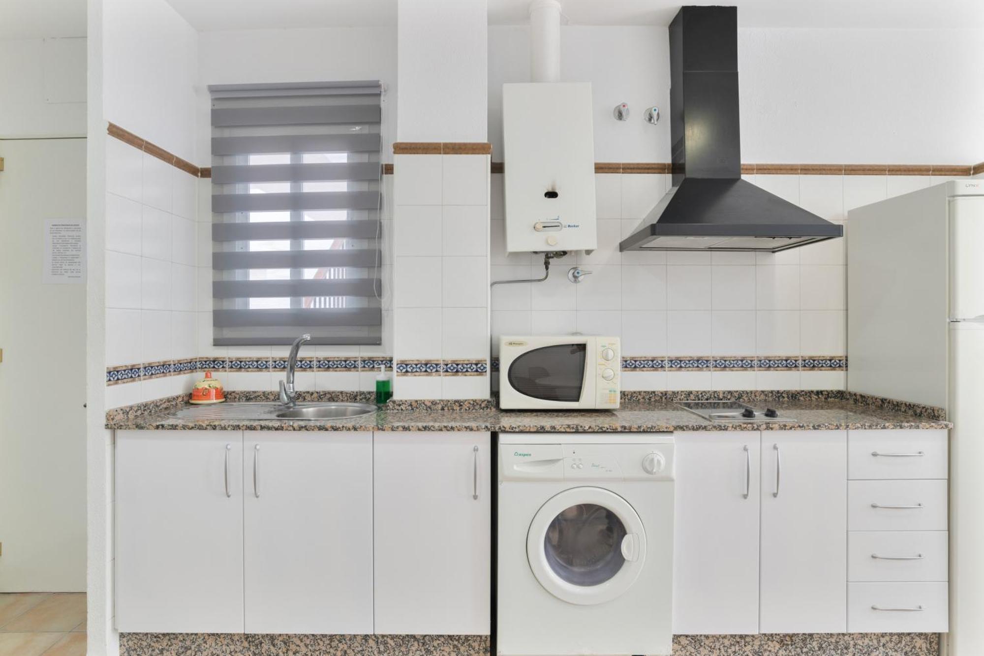 Apartamento Perez Zara 5 Конил-де-ла-Фронтера Екстериор снимка
